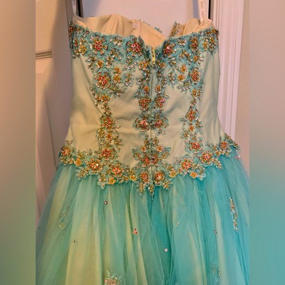 Blue ballgown prom dress size 4 - Picture 3 of 5